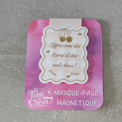 Marque-page magnétique, Signet aimanté "Offre-moi des livres et des mots doux! Bisou Bisou"