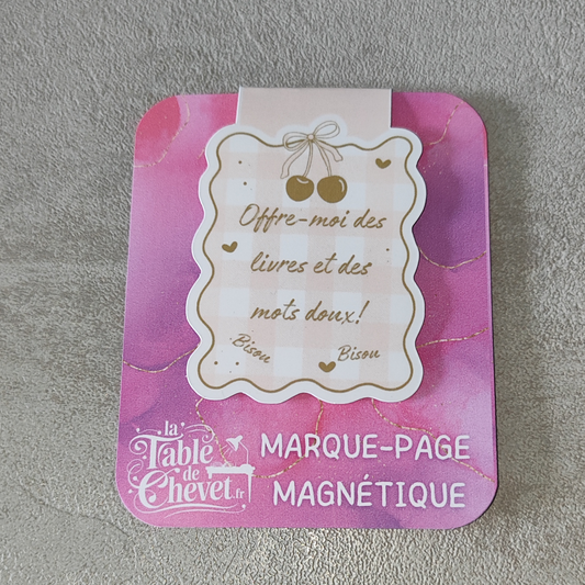 Marque-page magnétique, Signet aimanté "Offre-moi des livres et des mots doux! Bisou Bisou"